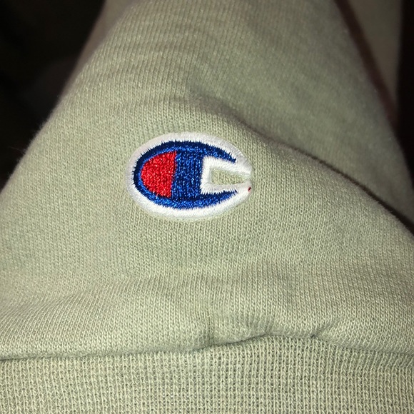 Authentic Champion Crewneck - Picture 5 of 6